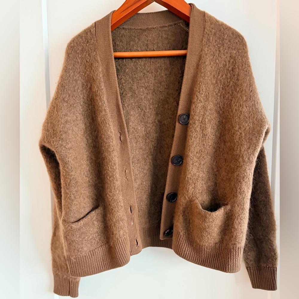 ACNE STUDIOS wool mohair cardigan
Color: brown
Size: XXS/XS
Condition: excellent